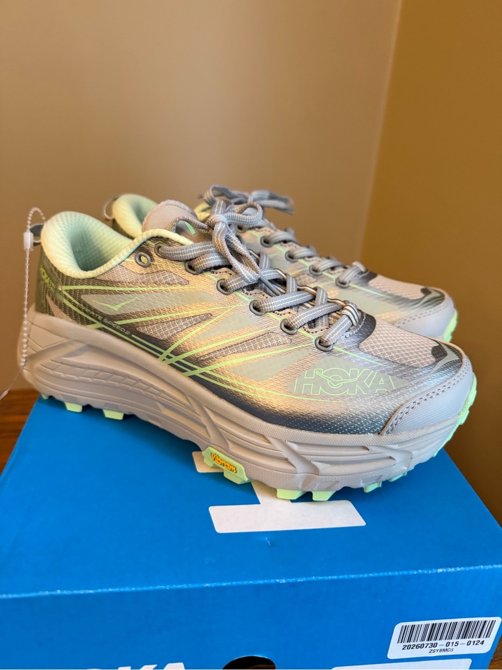 Hoka one one mafate speed 2 shoes vibram soles size 7.5 silver green running